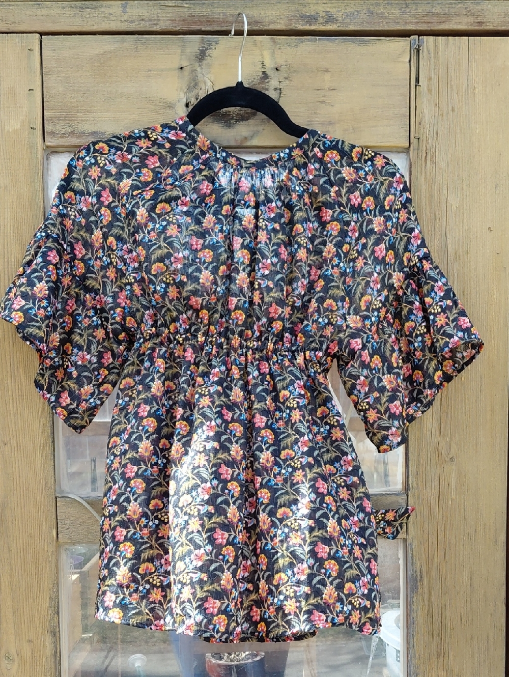🔴 LOFT Floral Short Flutter Sleeve Blouse - Picture 10 of 11
